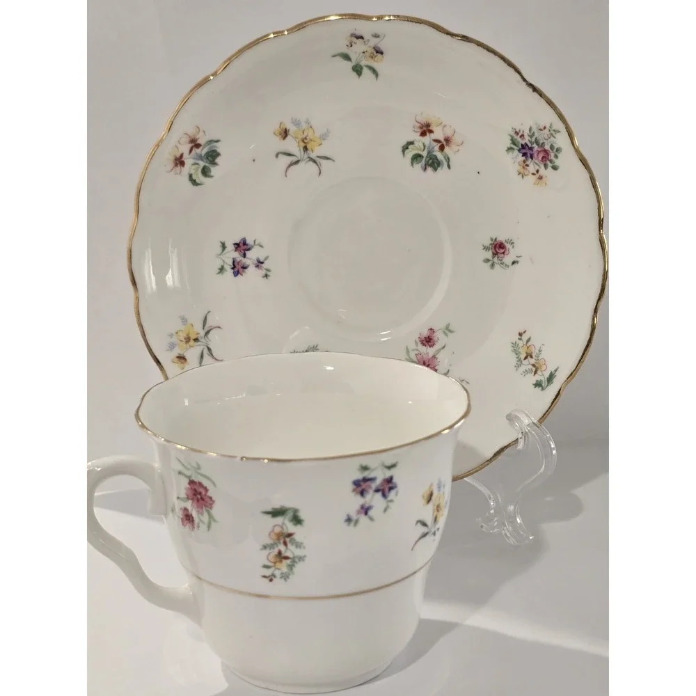 *flawed* Colclough Bone China Cup & Saucer Set Floral Gold Trim England Vintage